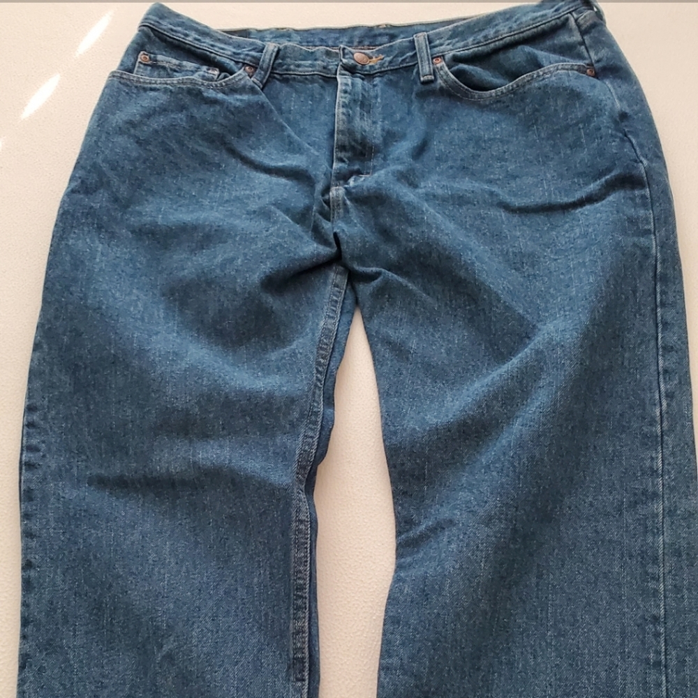 Men's Levi jeans. Excellent condition!